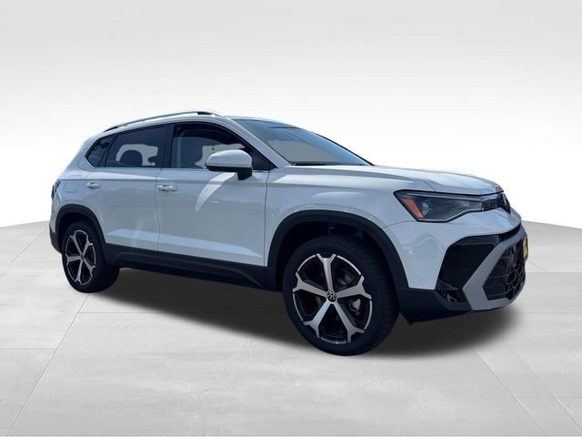 2026 Volkswagen Taos 1.5T SEL 4Motion's photo