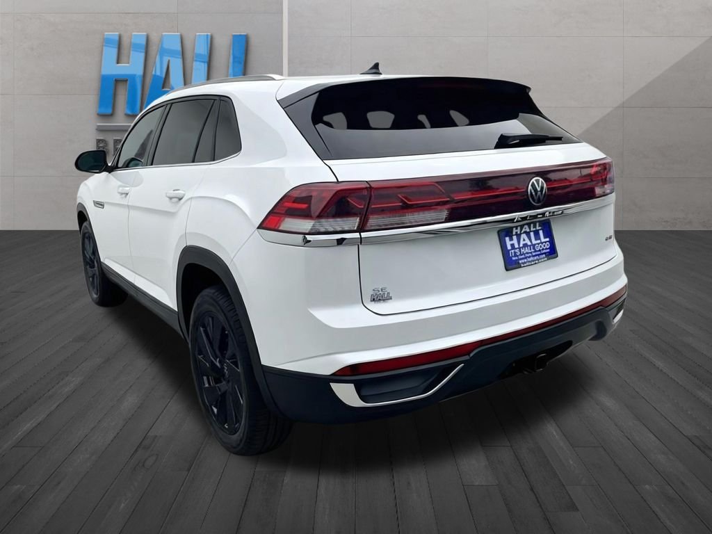 New 2026 White/off-white Volkswagen SE w/Technology image 3