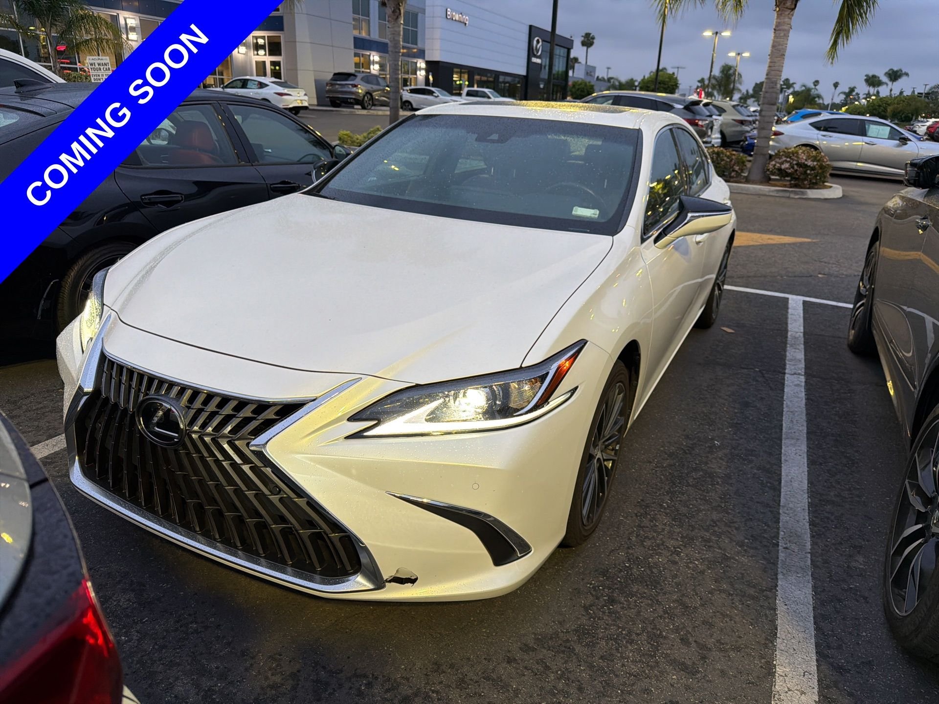2023 Lexus ES Hybrid 300h