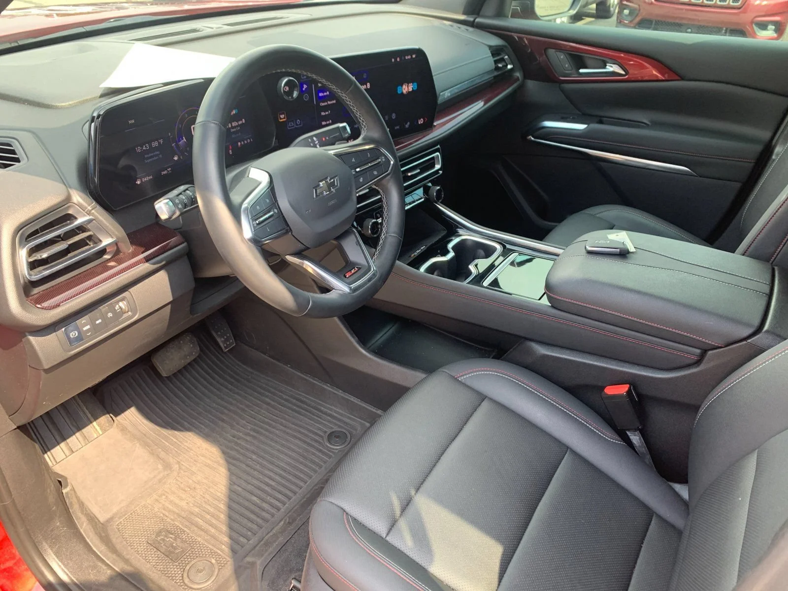 Used 2024 Radiant Red Tintcoat Chevrolet Z71 image 10