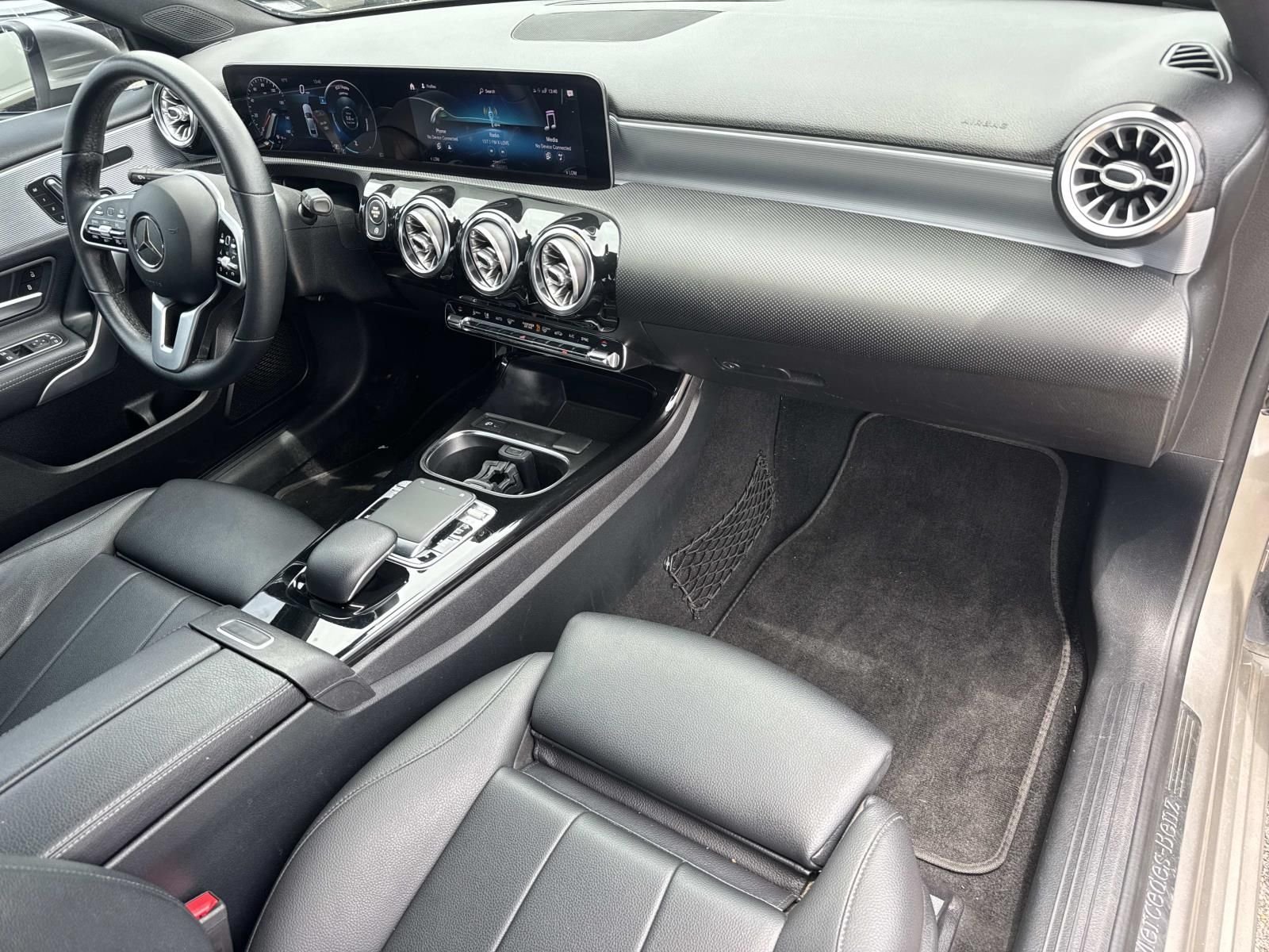 Used 2020 Silver Mercedes-Benz A 220 image 11