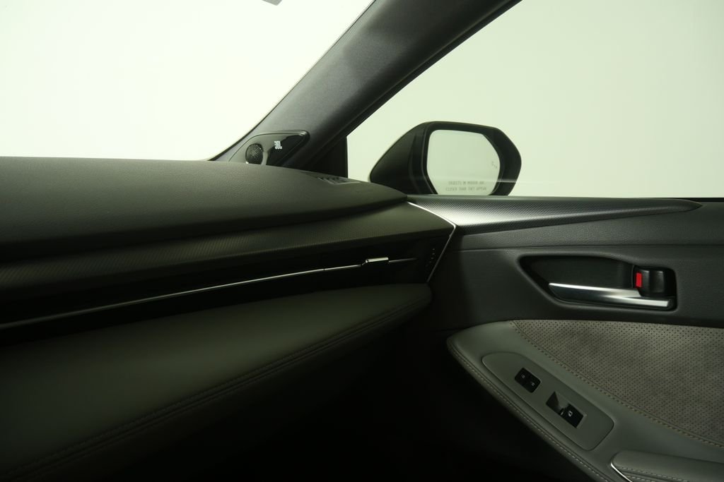 Used 2019 Harbor Gray Metallic Toyota XLE image 27