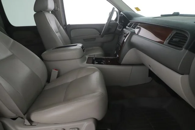 Used 2012 Black Chevrolet LTZ image 28