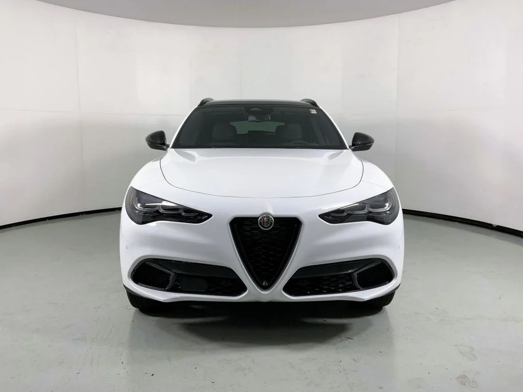 New 2025 Milano White Exterior Paint Alfa Romeo Ti image 5