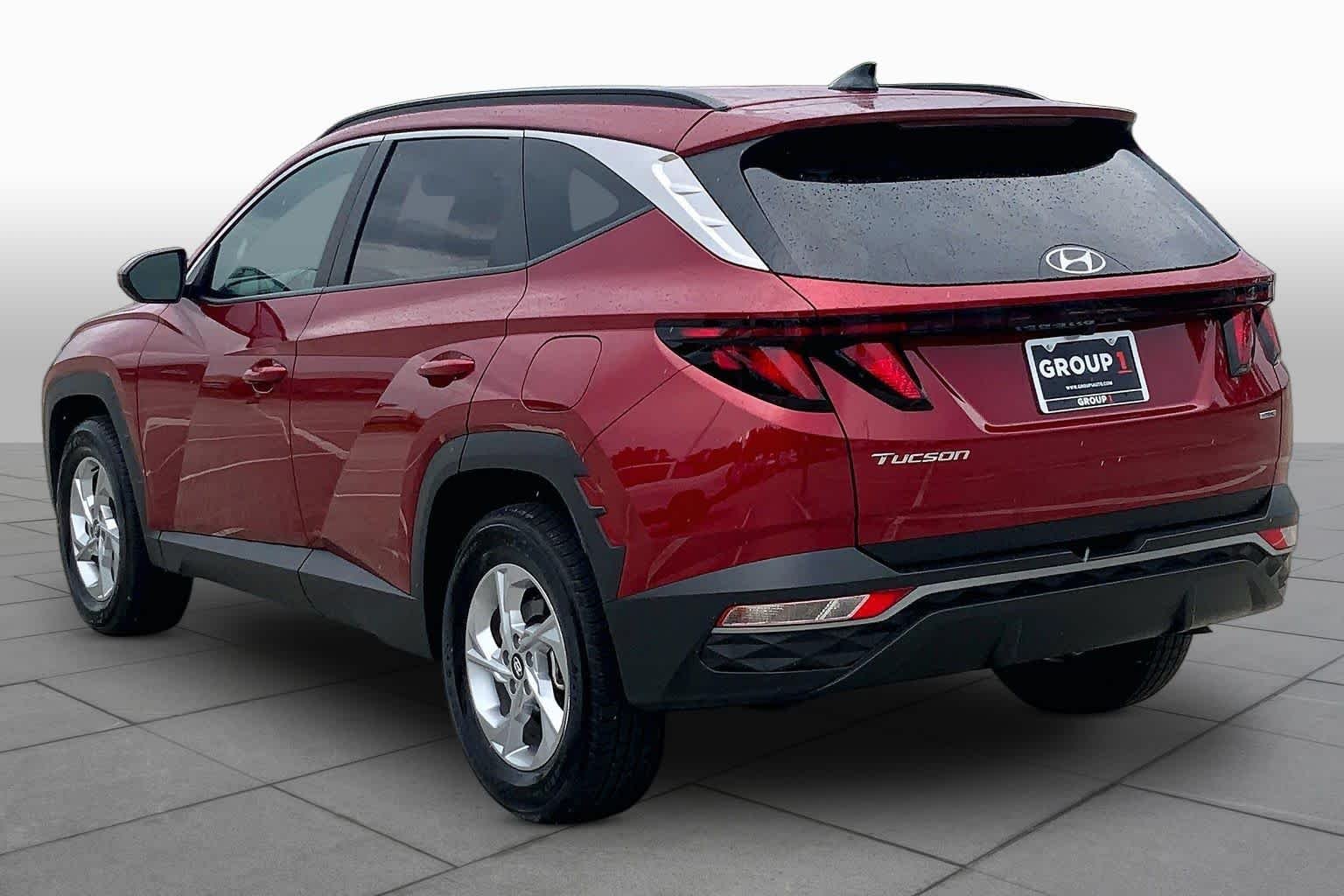 Used 2024 Ultimate Red Hyundai SEL image 12