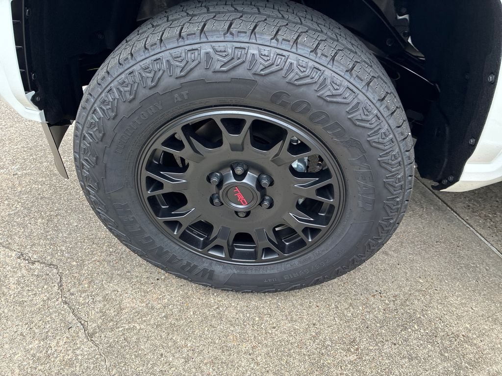 New 2026 Ice Cap Toyota SR5 image 27