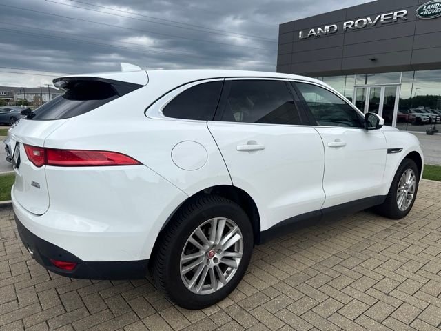 Used 2017 Polaris White Jaguar 35t Prestige image 4