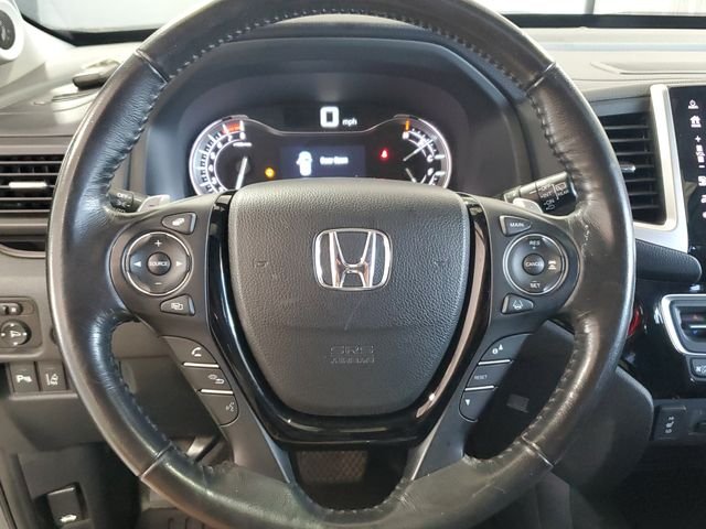 Used 2018 Gray Honda Touring image 19