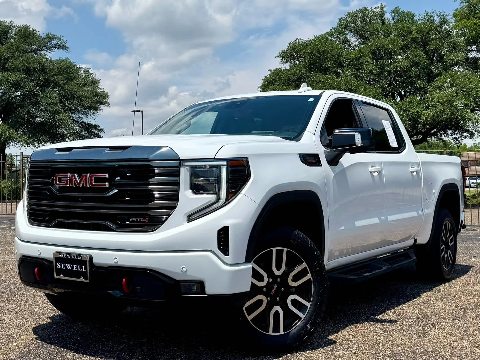 2023 GMC Sierra 4WD Crew Cab Short Box AT4's photo