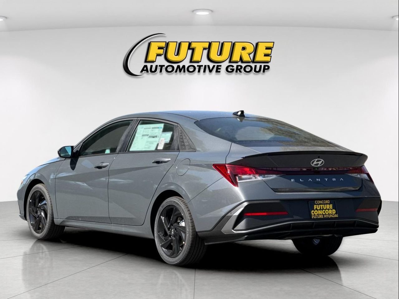 New 2026 Gray Hyundai SEL Sport Plus image 5