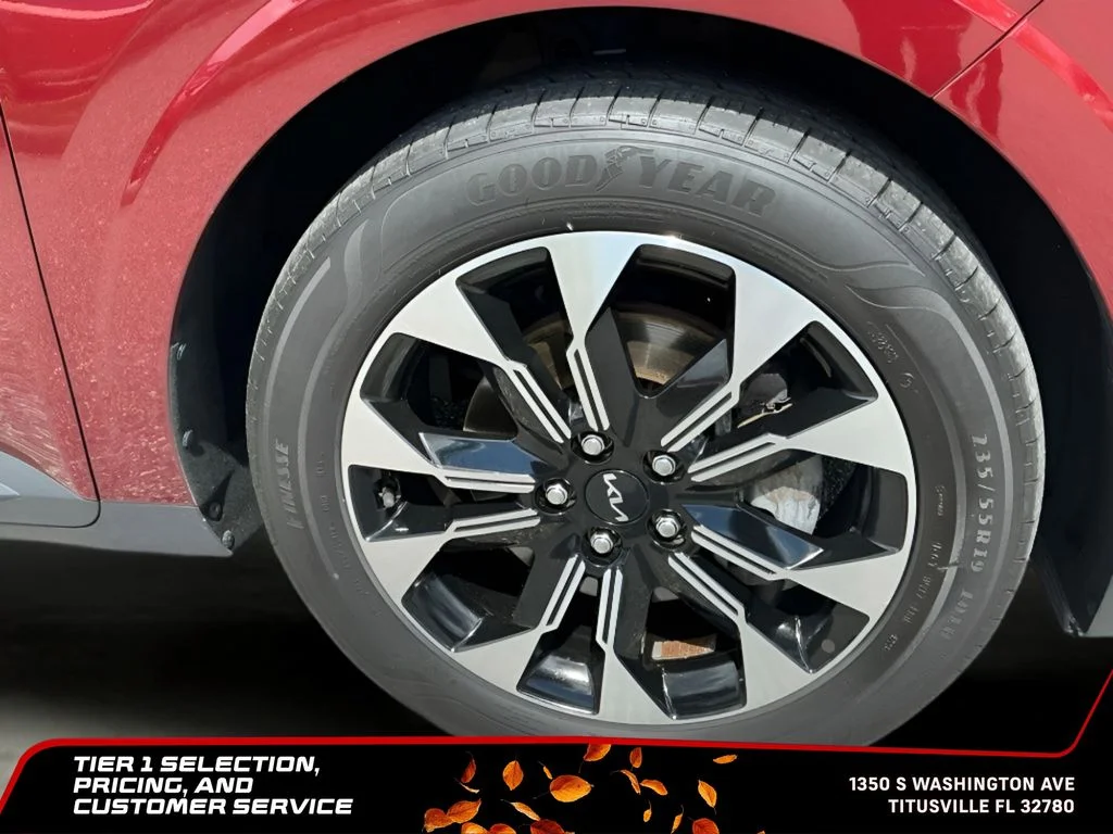 Used 2024 Red Kia EX image 36