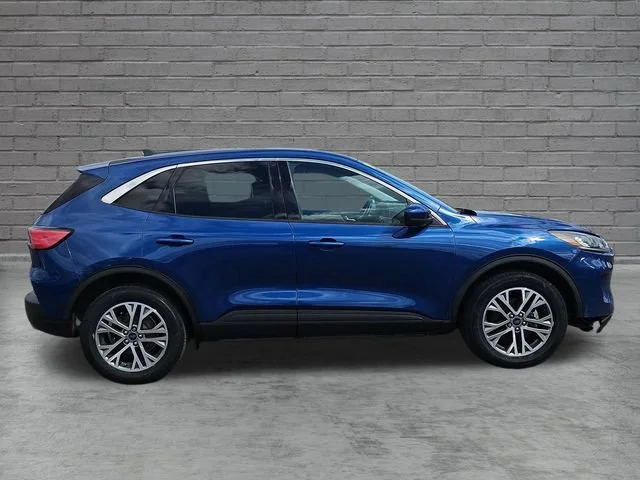 Used 2022  Ford SEL image 7