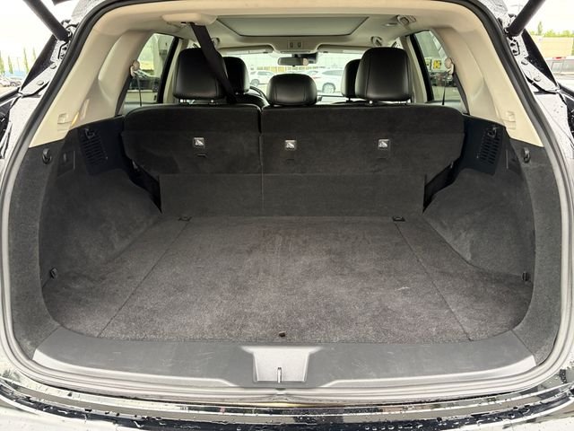 Used 2024  Nissan SV image 23