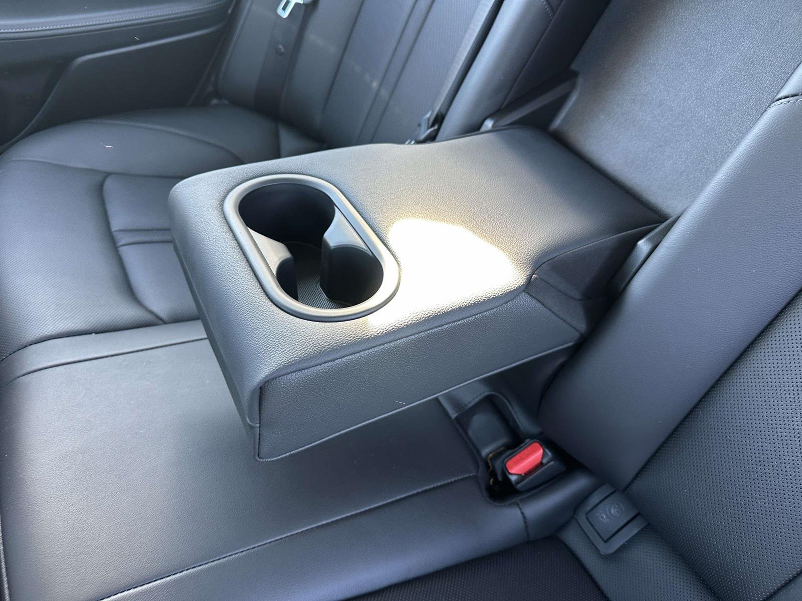 2024 Hyundai Sonata Hybrid Limited - Photo 18