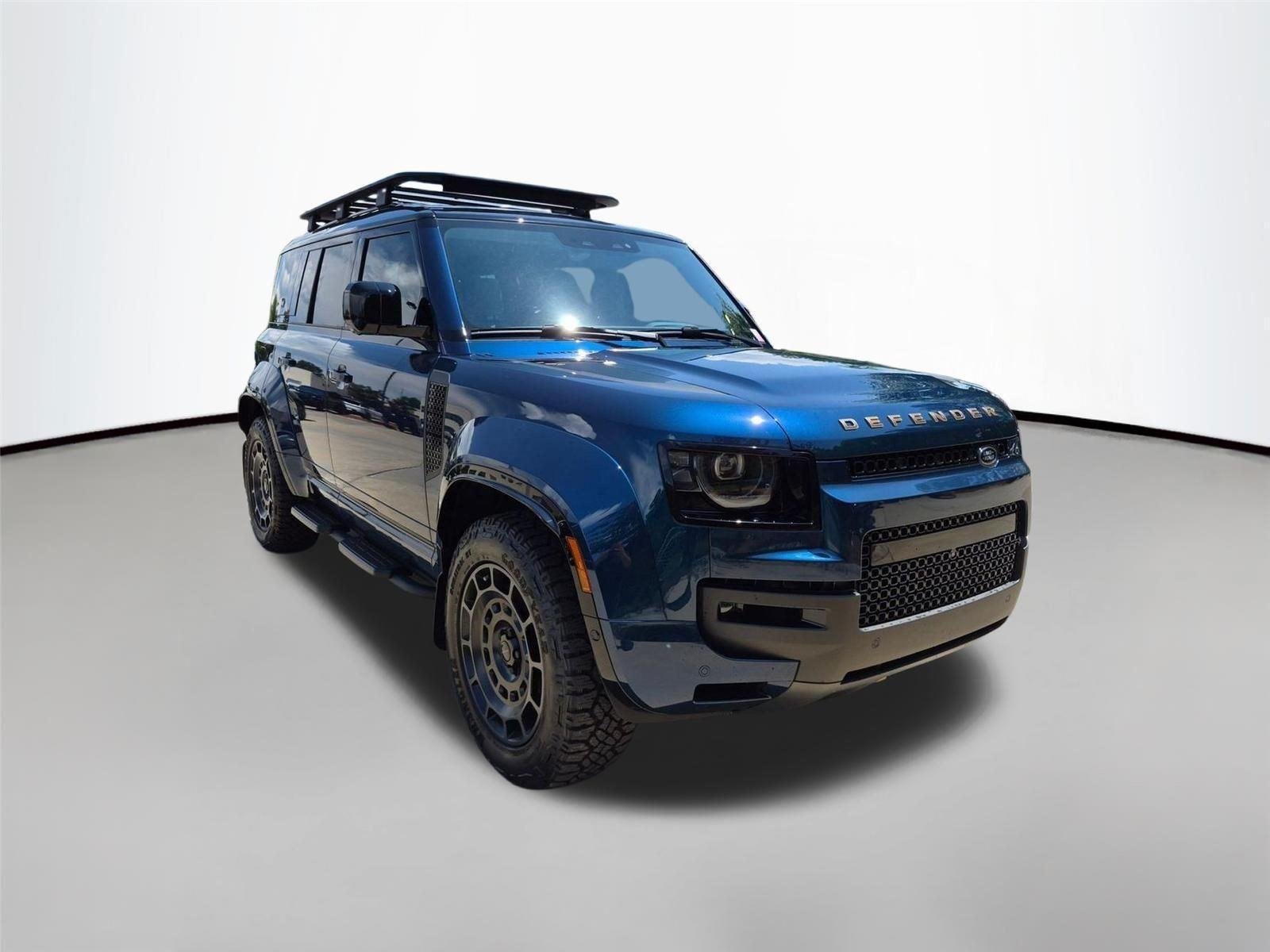 New 2026 Sargasso Blue Premium Metallic Land Rover OCTA image 3