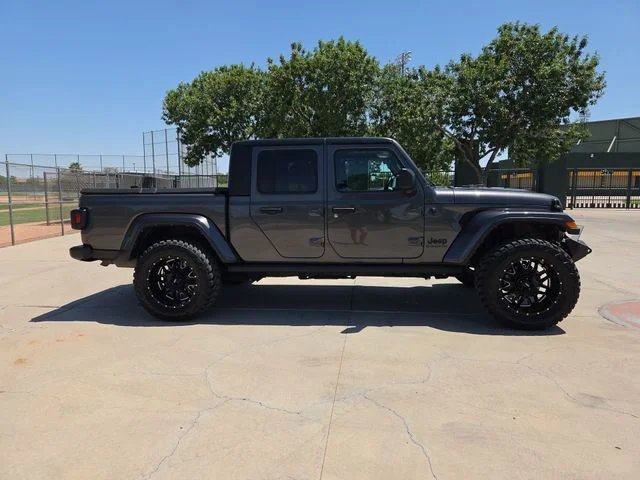 Used 2022 Gray Jeep Sport image 7