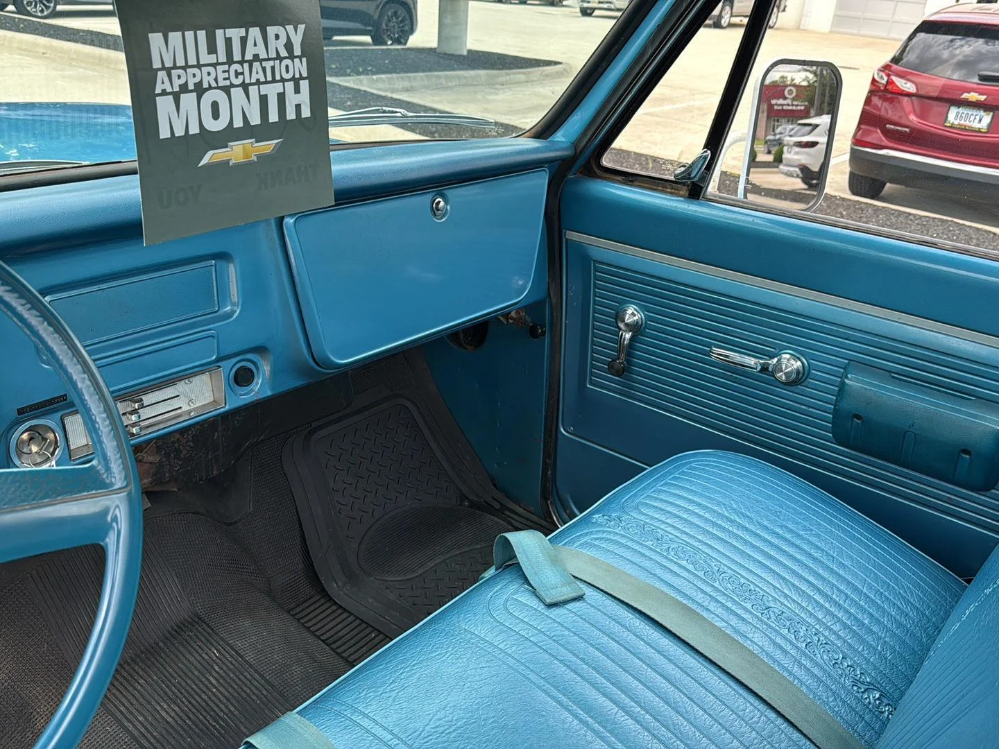 Used 1970 White Chevrolet  image 13
