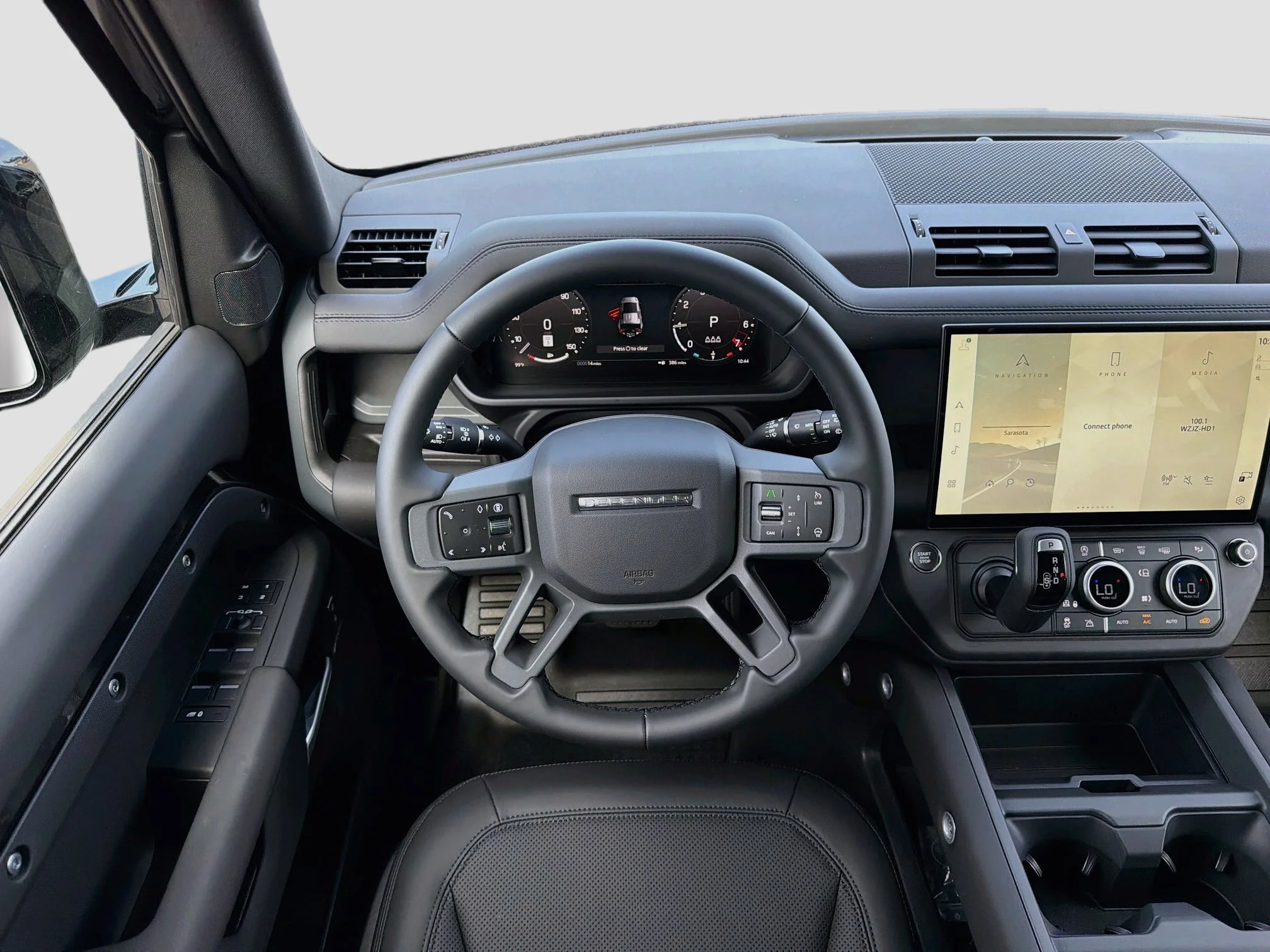 New 2026 Santorini Black Land Rover S image 17