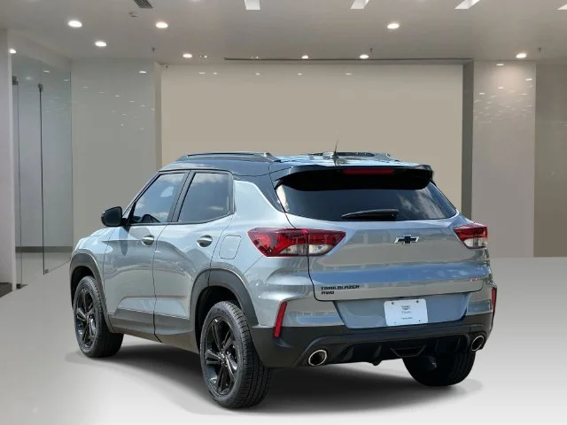 Used 2023 Gray Chevrolet RS image 4