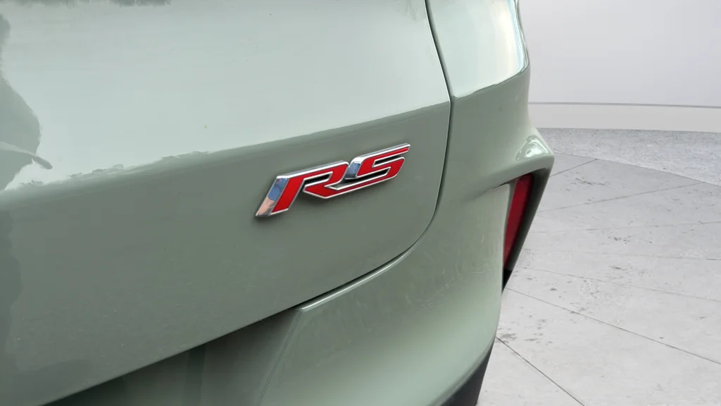 Used 2024 Green Chevrolet RS image 28