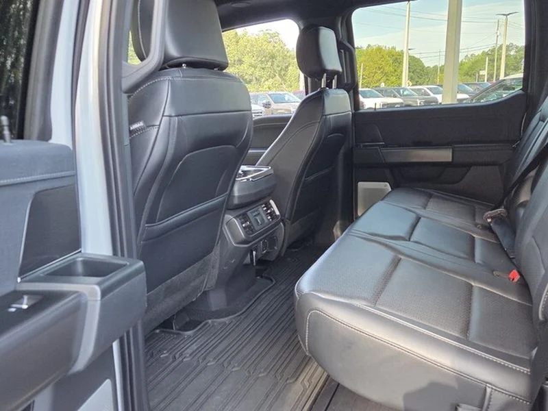 Used 2025 Space White Metallic Ford LARIAT image 9