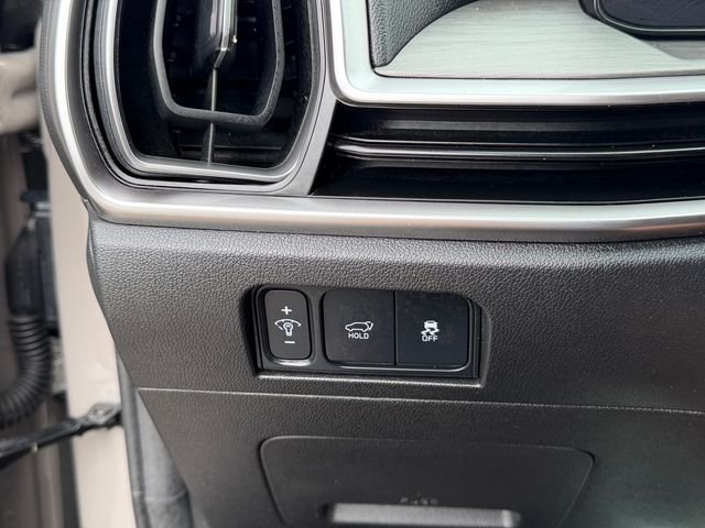 Used 2025 Brown Kia X-Line EX image 28