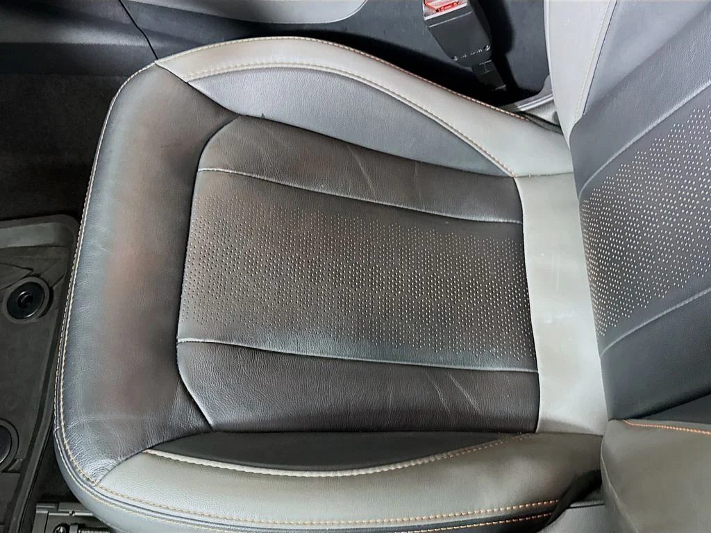 Used 2024 Ice Silver Metallic Subaru Limited image 18