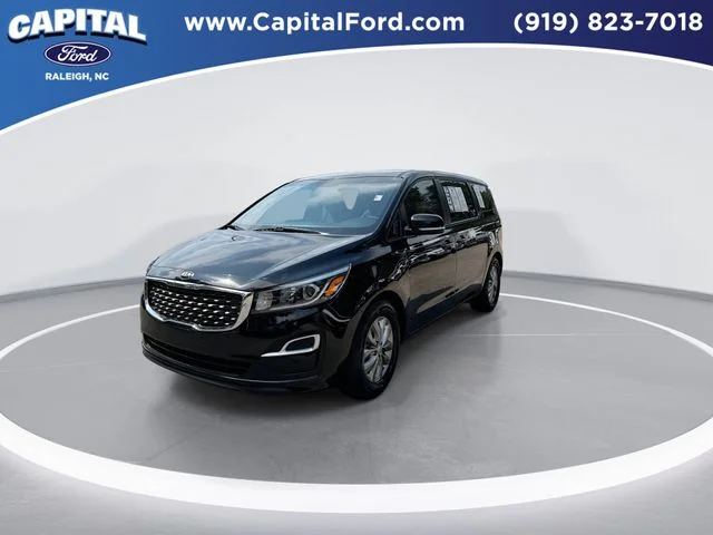 Used 2021 Black Kia LX image 4