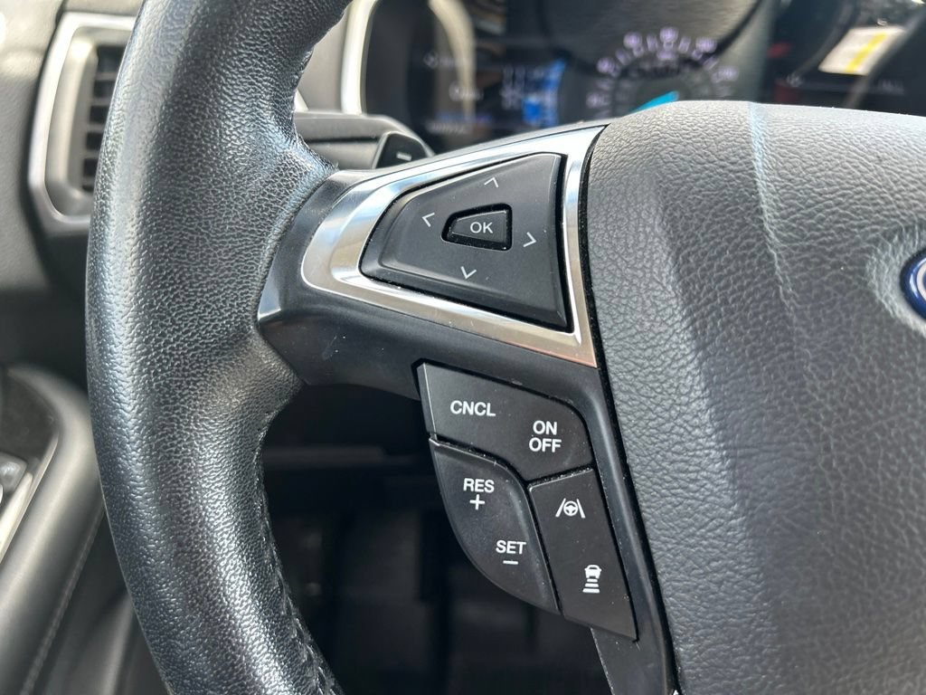 Used 2019 Black Metallic Ford SEL image 27