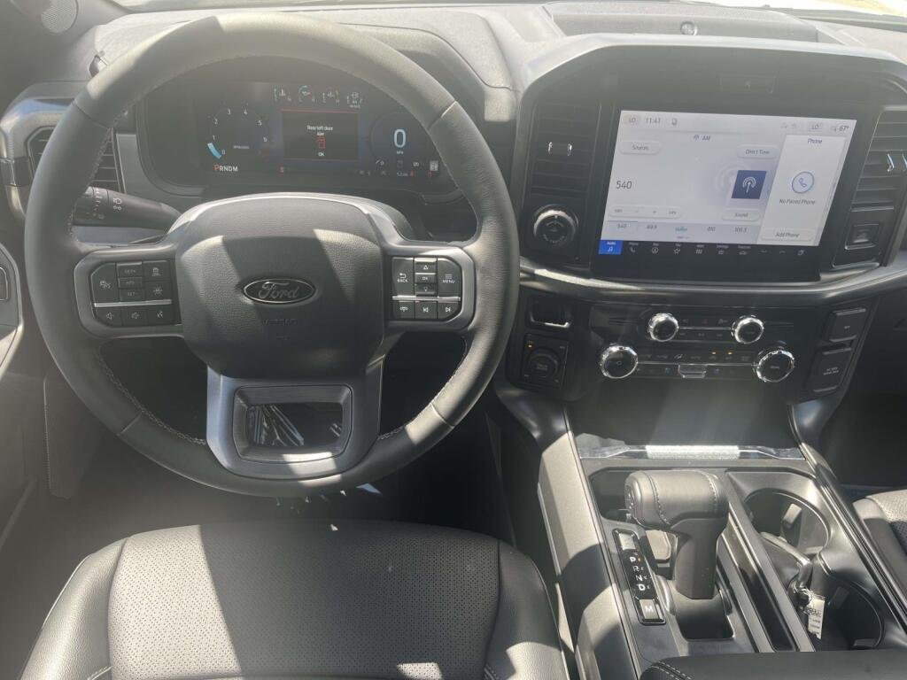 New 2026 Star White Metallic Tri-Coat Ford LARIAT image 2