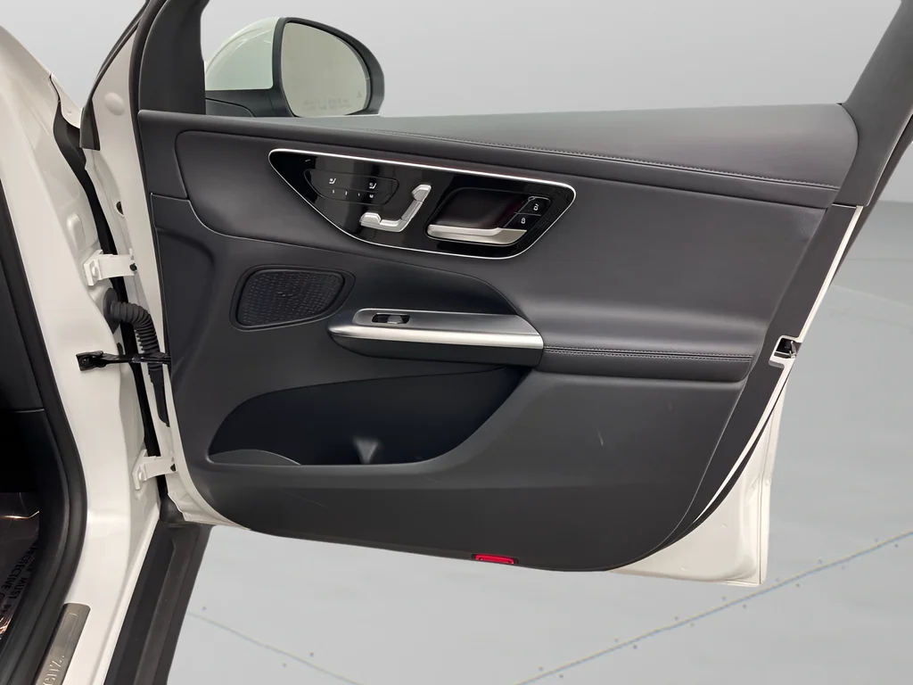 2024 Mercedes-Benz GLC GLC 300 - Photo 29