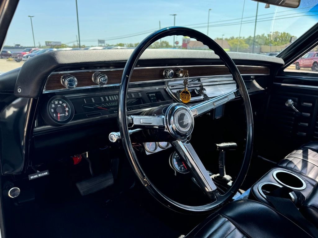 Used 1967 White Chevrolet  image 23