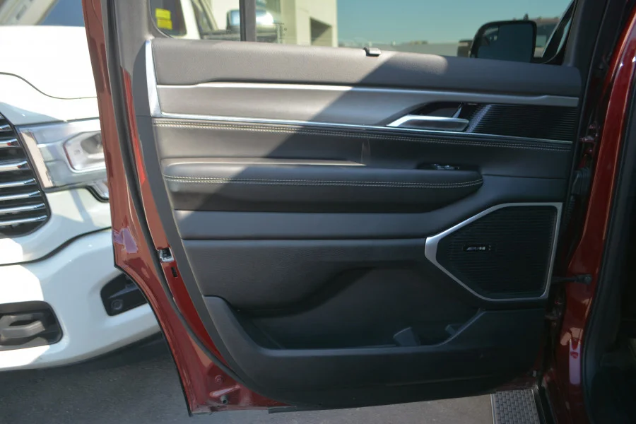 New 2022 Velvet Red Pearl Jeep Series III   -3M Protection, Floor Mats image 9