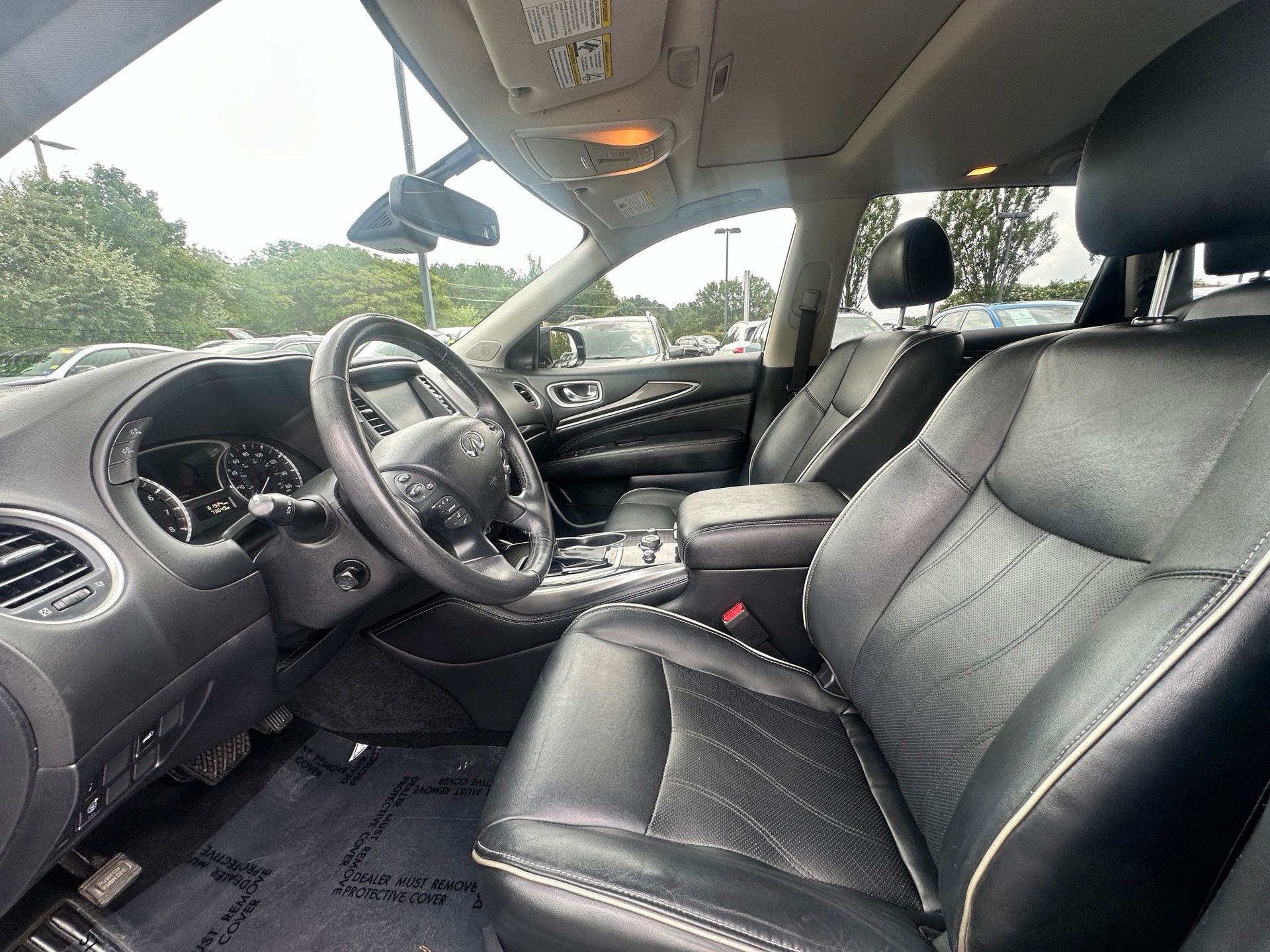 Used 2020 Black INFINITI LUXE image 5
