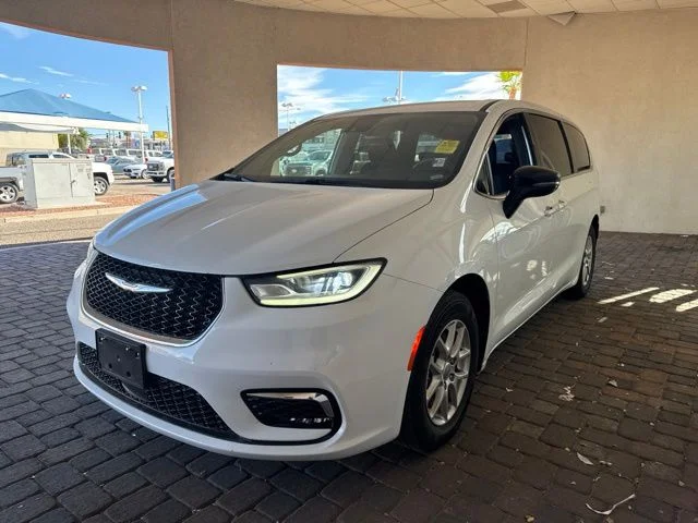 2025 Chrysler Pacifica