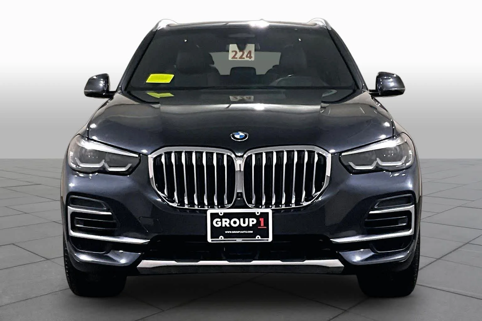 Used 2023 Dark Graphite Metallic BMW xDrive40i image 3