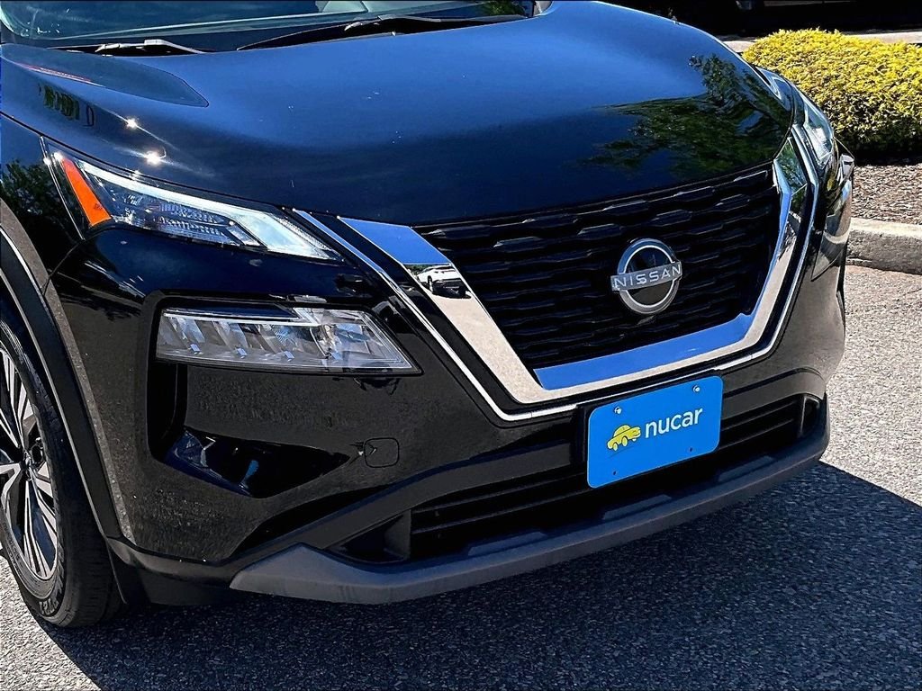 Used 2023 Black Nissan SV image 30
