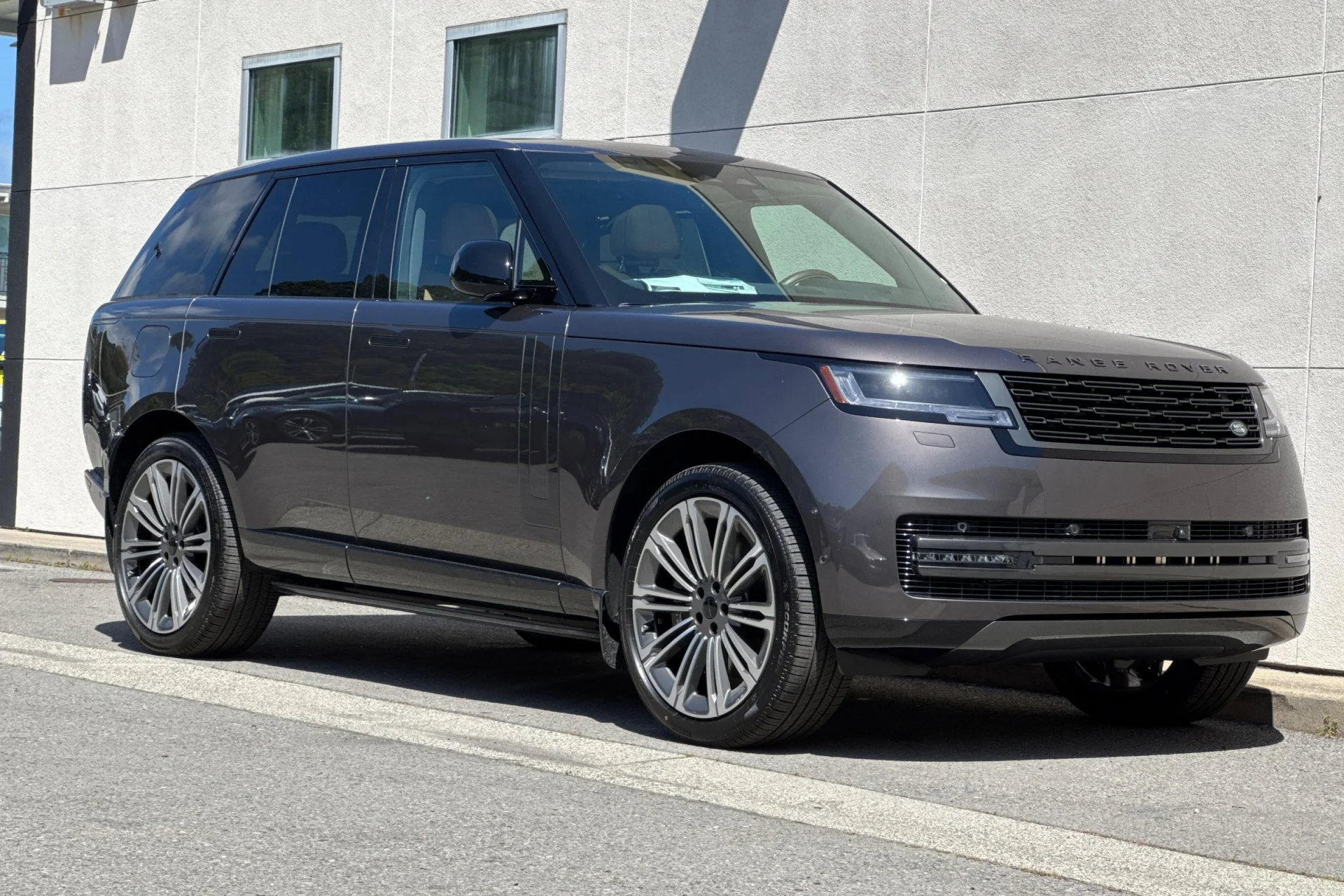 New 2026  Land Rover SE image 9