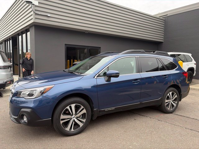 Used 2019 Abyss Blue Pearl Subaru Limited image 4