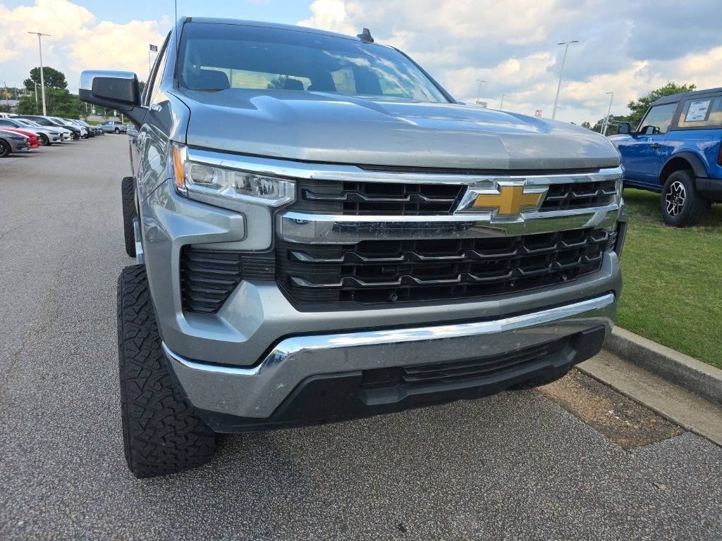Used 2023 Gray Chevrolet LT image 7