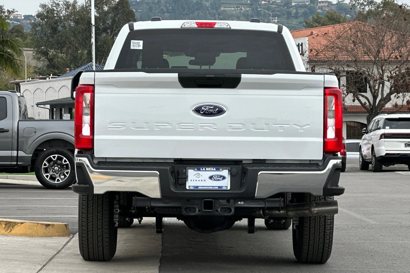 New 2026 Oxford White Ford F-250® XLT image 4