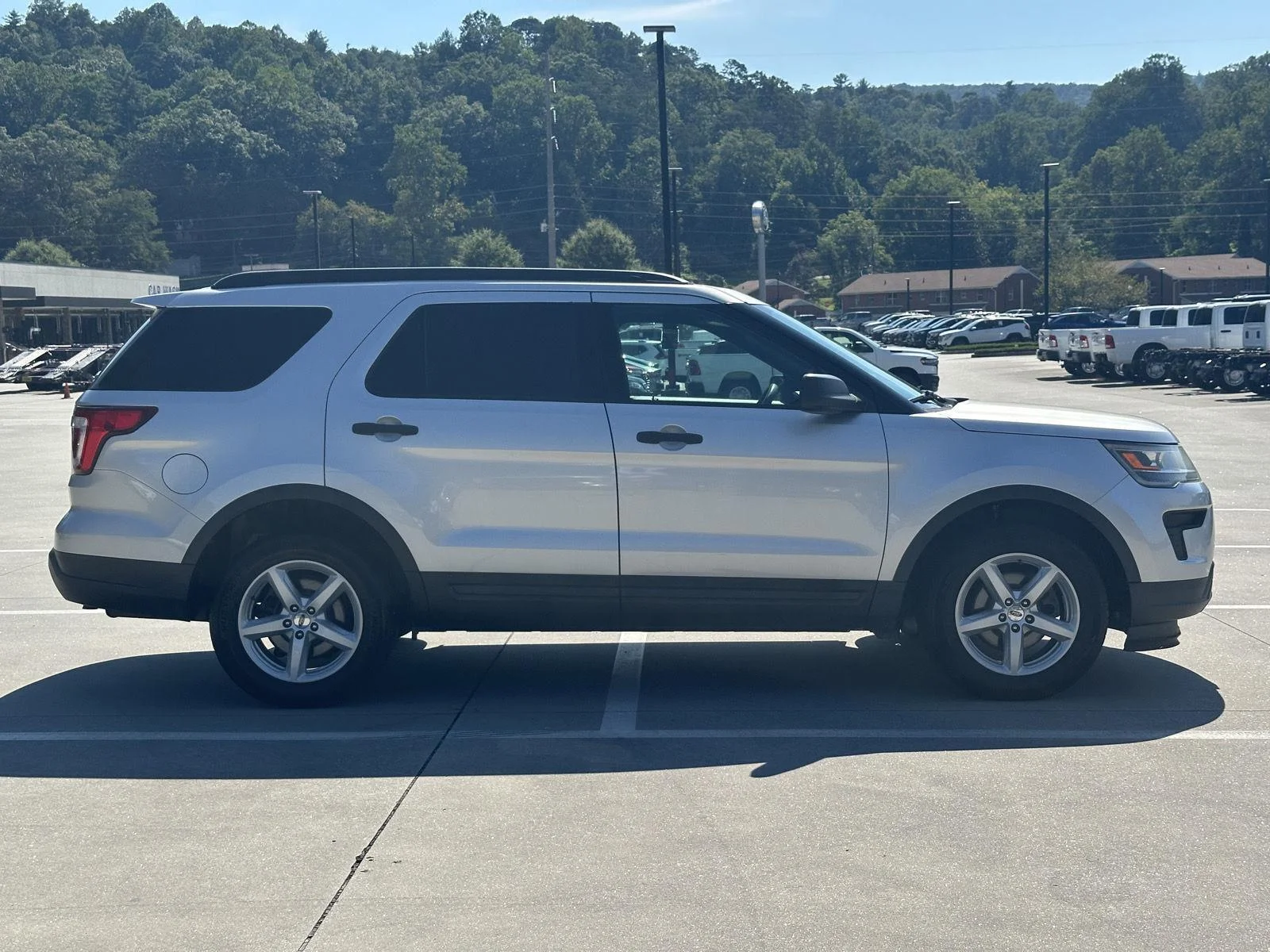Used 2019 SV Ford Base image 8