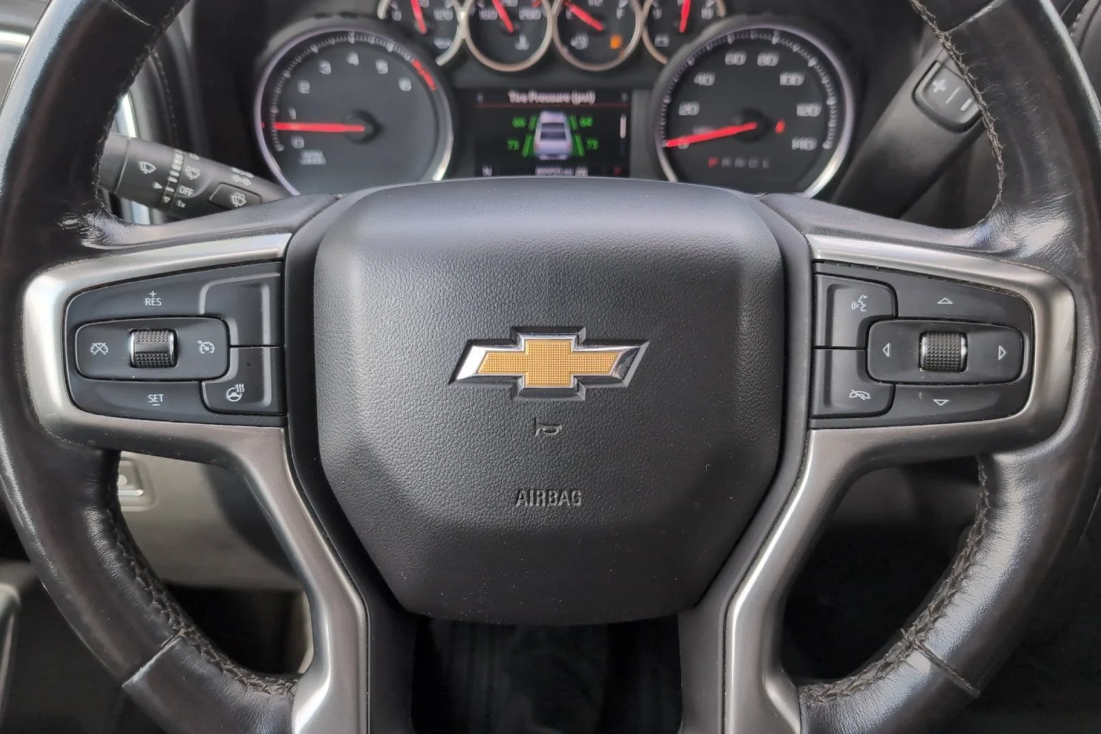 Used 2021 SUMMIT WHITE Chevrolet LT image 23