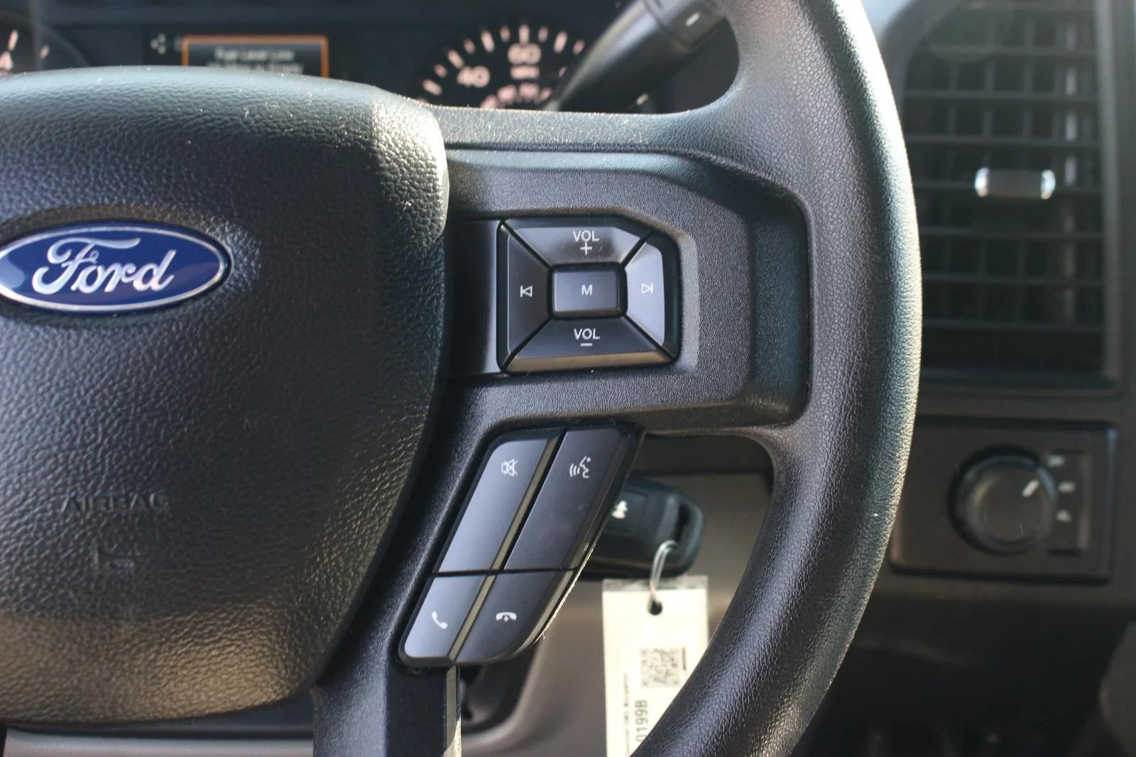 Used 2020 Grey Ford XL image 21