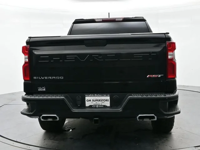 Used 2022 Mosaic Black Metallic Chevrolet RST image 6