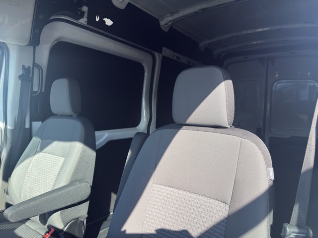 Used 2024 White Ford  image 24