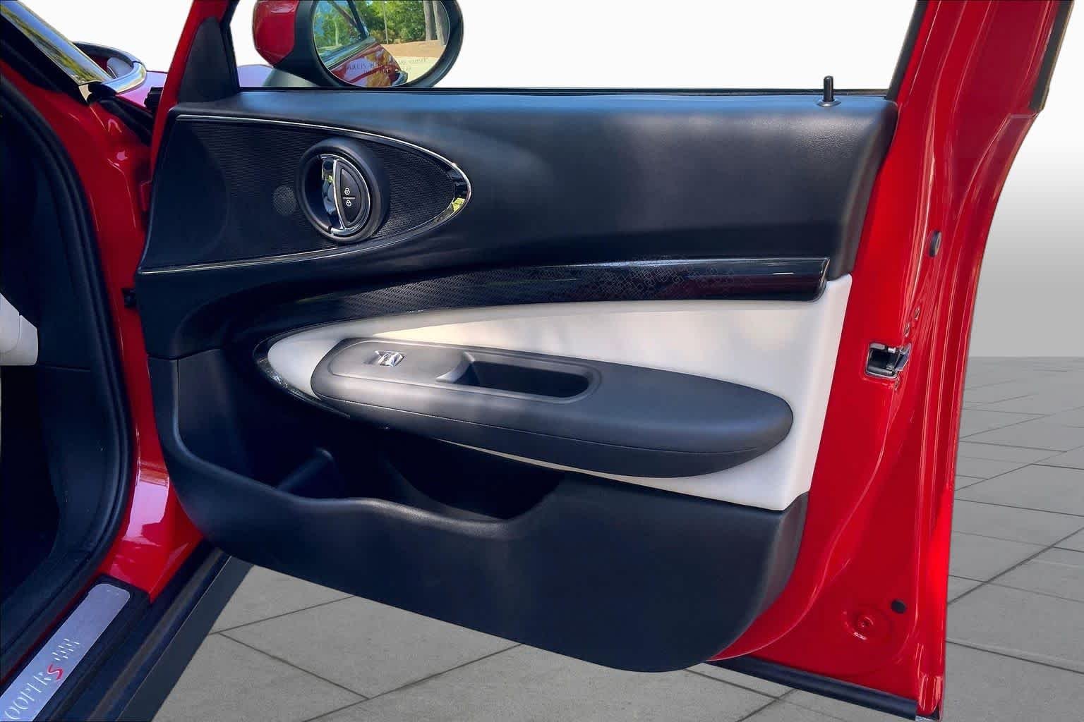 Used 2024 Chili Red MINI Cooper S image 22
