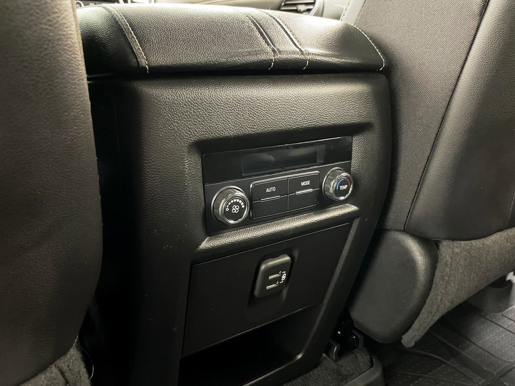 2023 Chevrolet Traverse 3LT - Photo 46