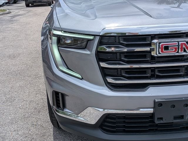 Used 2025 Silver GMC Elevation image 9