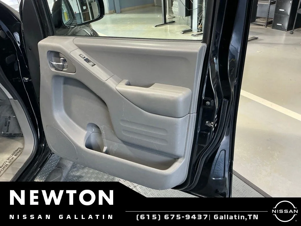 Used 2018 Magnetic Black Nissan SV image 37